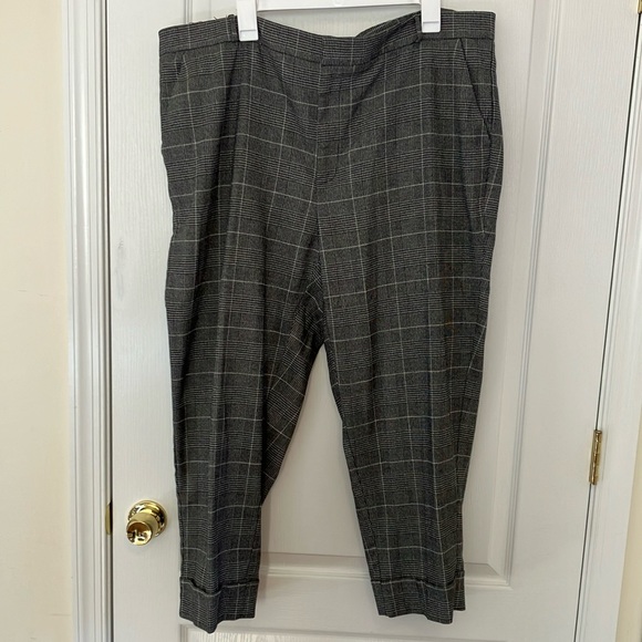 Size 20 Glen plaid office capris - Picture 2 of 9